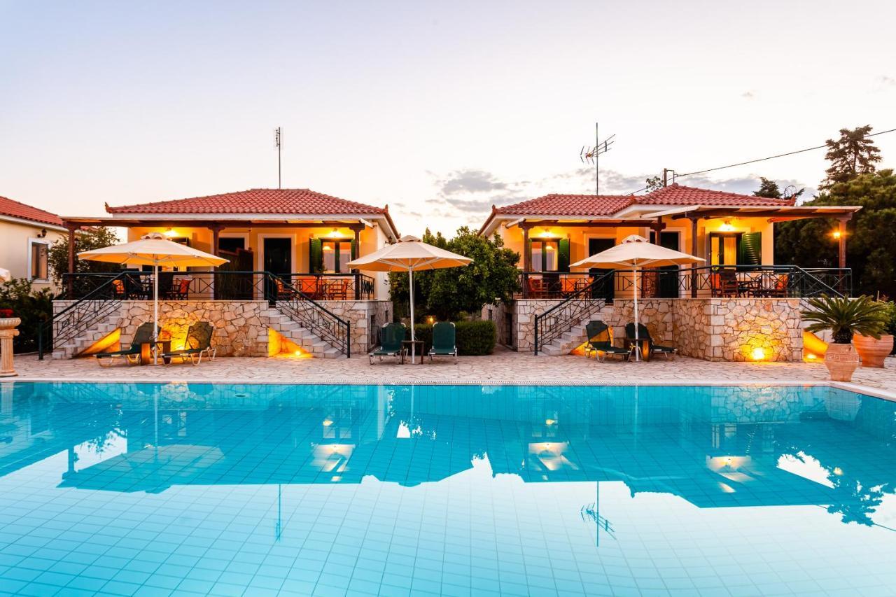 Dukes Poolside Houses Parálion Ástros 외부 사진